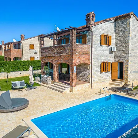 Paradis 6 * Juršići